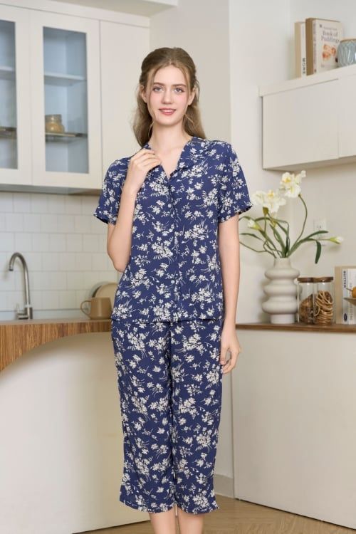  BKL04S5K12-BỘ TOLE LỬNG VỚI THIẾT KẾ BÈO NHÚN LÁ CỔ DUYÊN DÁNG, CHẤT VẢI MỀM MẠI  GIÚP NGƯỜI MẶC THOẢI MÁI SUỐT CẢ NGÀY. 