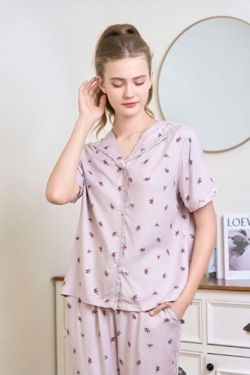  BKL04S5K14-BỘ TOLE LỬNG VỚI THIẾT KẾ BÈO NHÚN LÁ CỔ DUYÊN DÁNG, CHẤT VẢI MỀM MẠI  GIÚP NGƯỜI MẶC THOẢI MÁI SUỐT CẢ NGÀY. 