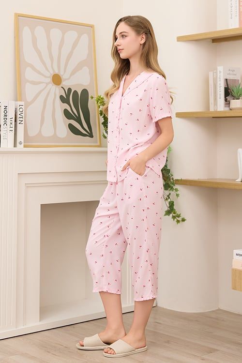  BKL04S5K27-BỘ TOLE LỬNG VỚI THIẾT KẾ BÈO NHÚN LÁ CỔ DUYÊN DÁNG, CHẤT VẢI MỀM MẠI  GIÚP NGƯỜI MẶC THOẢI MÁI SUỐT CẢ NGÀY. 