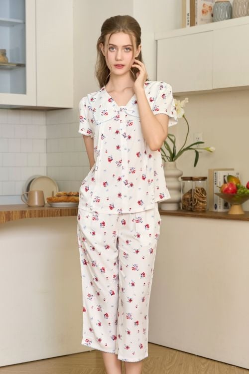  BKL05S5K01-BỘ LỬNG TOLE VỚI THIẾT KẾ CỔ LÁ SEN ĐIỂM NHẤN RODE NỔI BẬT MANG PHONG CÁCH TRẺ TRUNG, MỀM MẠI VÀ THOÁNG MÁT. 