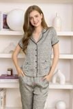  BSD01S5S21-BỘ DÀI  SATIN CỔ PIJAMA VỚI CHẤT LIỆU MỀM MỊN, MÁT MẺ MANG LẠI CẢM GIÁC THOẢI MÁI VÀ SANG TRỌNG KHI MẶC. 