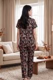  BSD01S5S26-BỘ DÀI  SATIN CỔ PIJAMA VỚI CHẤT LIỆU MỀM MỊN, MÁT MẺ MANG LẠI CẢM GIÁC THOẢI MÁI VÀ SANG TRỌNG KHI MẶC. 