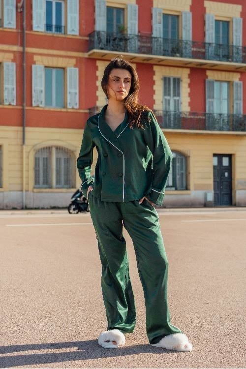  BSD01S6S01-BỘ DÀI SATIN VỚI THIẾT KẾ CỔ SAM ĐIỂM NHẤN VIỀN NỔI BẬT TÔN LÊN VẺ DUYÊN DÁNG VÀ SANG TRỌNG 