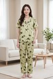  BSD02W6S05-BỘ SATIN DÀI VỚI THIẾT KẾ PIJAMA ĐIỂM NHẤN VIỀN NỔI BẬT MANG LẠI SỰ THANH LỊCH VÀ THOẢI MÁI KHI MẶC 