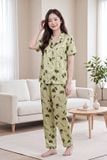  BSD02W6S05-BỘ SATIN DÀI VỚI THIẾT KẾ PIJAMA ĐIỂM NHẤN VIỀN NỔI BẬT MANG LẠI SỰ THANH LỊCH VÀ THOẢI MÁI KHI MẶC 