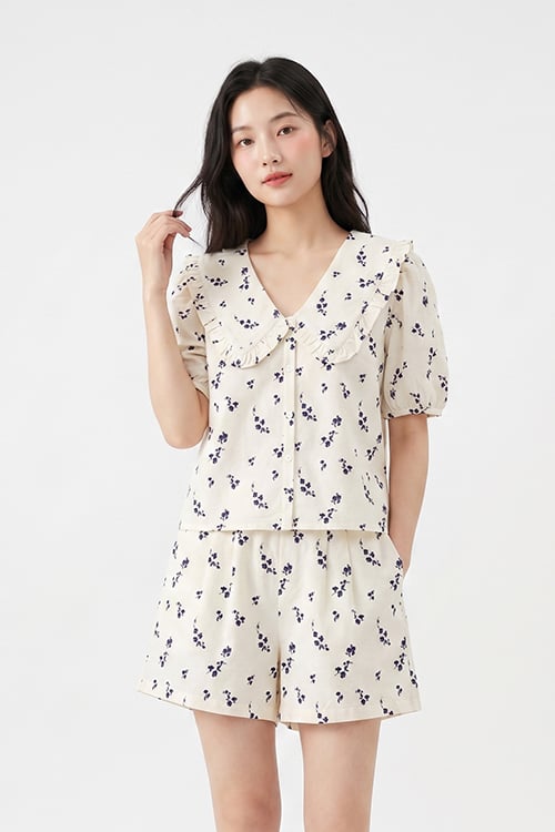 BSK01S6K08-BỘ SHORT KATE VỚI THIẾT KẾ CỔ LÁ SEN ĐIỂM NHẤN BÈO NỔI BẬT MANG  ĐẾN SỰ DUYÊN DÁNG VÀ TRẺ TRUNG,TẠO CẢM GIÁC THOẢI MÁI KHI MẶC