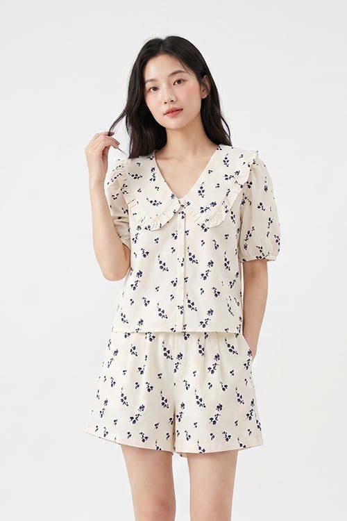  BSK01S6K08-BỘ SHORT KATE VỚI THIẾT KẾ CỔ LÁ SEN ĐIỂM NHẤN BÈO NỔI BẬT MANG  ĐẾN SỰ DUYÊN DÁNG VÀ TRẺ TRUNG,TẠO CẢM GIÁC THOẢI MÁI KHI MẶC 