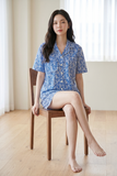  BSK02W5K09-BỘ SHORT KATE VỚI THIẾT KẾ CỔ PIJAMA PHỐI BÈO TINH TẾ MANG  ĐẾN SỰ TRẺ TRUNG  VÀ NĂNG ĐỘNG TẠO CẢM GIÁC THOẢI MÁI KHI MẶC 