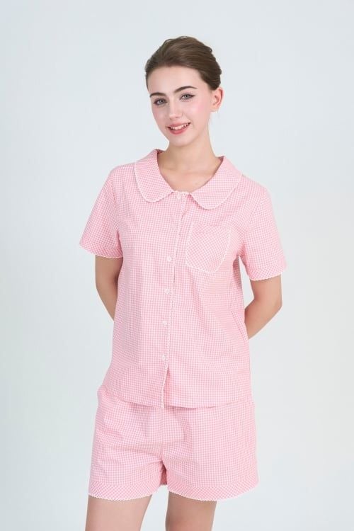  BSK03W5K17-BỘ SHORT KATE THIẾT KẾ CỔ LÁ SEN VỚI ĐIỂM NHẤN RODE NỔI BẬT TẠO CẢM GIÁC THOẢI MÁI VÀ TRẺ TRUNG. 