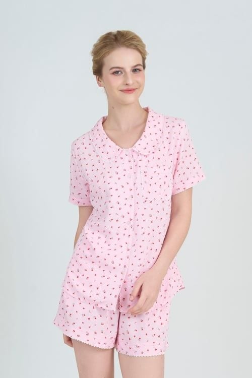  BSK03W5K19-BỘ SHORT TOLE THIẾT KẾ CỔ LÁ SEN VỚI ĐIỂM NHẤN RODE NỔI BẬT TẠO CẢM GIÁC THOẢI MÁI VÀ TRẺ TRUNG. 