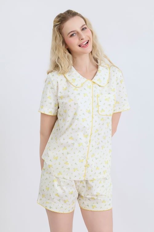  BSK03W5K23-BỘ SHORT KATE THIẾT KẾ CỔ LÁ SEN VỚI ĐIỂM NHẤN RODE NỔI BẬT TẠO CẢM GIÁC THOẢI MÁI VÀ TRẺ TRUNG. 