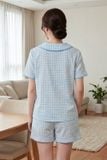  BSK03W5K26-BỘ SHORT KATE THIẾT KẾ CỔ LÁ SEN VỚI ĐIỂM NHẤN RODE NỔI BẬT TẠO CẢM GIÁC THOẢI MÁI VÀ TRẺ TRUNG. 