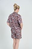  BSK09W5K02-BỘ SHORT KATE VỚI THIẾT KÊ CỔ PIJAMA PHỐI VIỀN NỔI BẬT, TẠO ĐIỂM NHẤN TINH TẾ , MANG PHONG CÁCH NHẸ NHÀNG VÀ THOẢI MÁI 