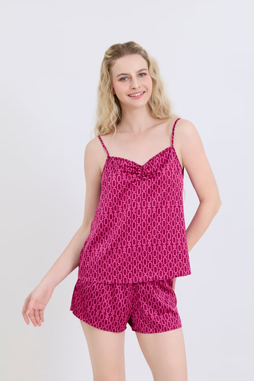BSS01S5S44-BỘ SATIN SHORT VỚI THIẾT KẾ 2 DÂY QUYẾN RŨ, MANG LẠI CẢM GIÁC MỀM MẠI VÀ THOÁNG MÁT.
