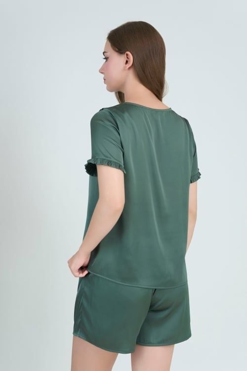  BSS01W5S01-BỘ SHORT SATIN VỚI THIẾT KẾ CỔ SEN PHỐI BÈO NHẸ NHÀNG, MANG LẠI SỰ TRẺ TRUNG VÀ THOẢI MÁI 