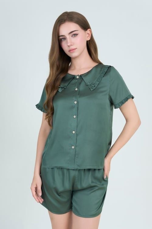  BSS01W5S01-BỘ SHORT SATIN VỚI THIẾT KẾ CỔ SEN PHỐI BÈO NHẸ NHÀNG, MANG LẠI SỰ TRẺ TRUNG VÀ THOẢI MÁI 