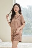  BSS01W5S05-BỘ SHORT SATIN VỚI THIẾT KẾ CỔ SEN PHỐI BÈO NHẸ NHÀNG, MANG LẠI SỰ TRẺ TRUNG VÀ THOẢI MÁI. 
