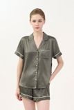  BSS02S5S58-BỘ SHORT SATIN VỚI THIẾT KẾ CỔ PIJAMA MANG PHONG CÁCH NHẸ NHÀNG VÀ THOẢI MÁI KHI MẶC 