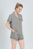  BSS02S5S63-BỘ SHORT SATIN VỚI THIẾT KẾ CỔ PIJAMA MANG PHONG CÁCH NHẸ NHÀNG VÀ THOẢI MÁI KHI MẶC 