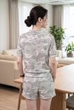 BST02S5T05-BỘ SHORT THUN VỚI THIẾT KẾ CỔ BẺ MANG PHONG CÁCH NĂNG ĐỘNG, TRẺ TRUNG  VÀ THOẢI MÁI . 
