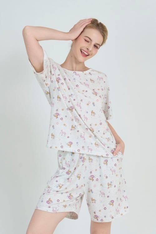  BST11W5T01-BỘ SHORT THUN  VỚI THIẾT KẾ CỔ TRÒN ĐƠN GIẢN MANG LẠI SỰ TRẺ TRUNG, NĂNG ĐỘNG VÀ THOẢI MÁI KHI MẶC 