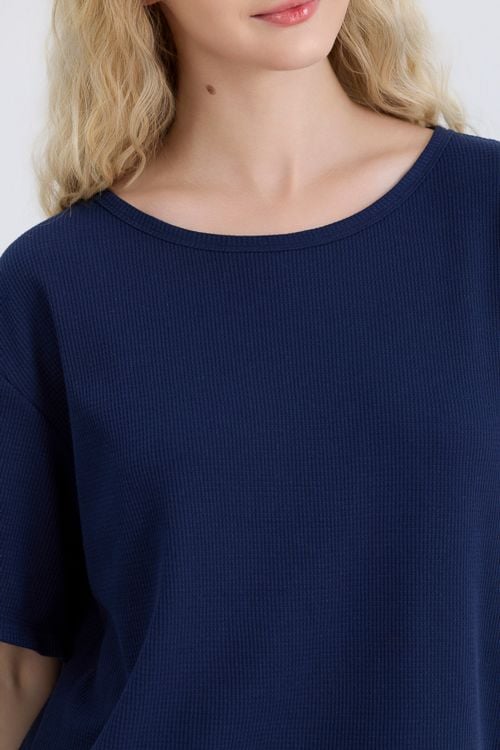  BST11W5T04-BỘ SHORT THUN  VỚI THIẾT KẾ CỔ TRÒN ĐƠN GIẢN MANG LẠI SỰ TRẺ TRUNG, NĂNG ĐỘNG VÀ THOẢI MÁI KHI MẶC 