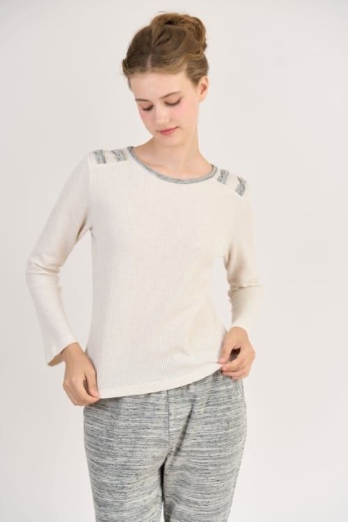  BTD03S5T09-BỘ THUN DÀI VỚI THIẾT KẾ CỔ TRÒN ĐƠN GIẢN NHƯNG TINH TẾ MANG LẠI CẢM GIÁC THOẢI MÁI KHI MẶC 