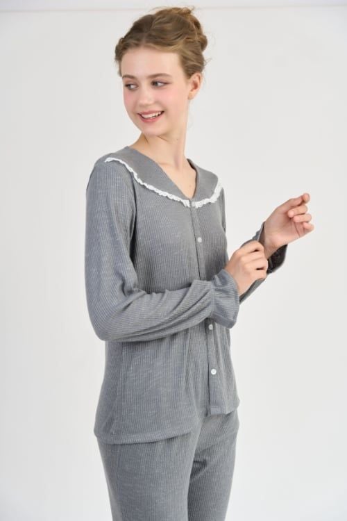  BTD07S5T14-BỘ THUN DÀI VỚI THIẾT KẾ CỔ TIM ĐIỂM NHẤN REN NỔI BẬT MANG PHONG CÁCH NHẸ NHÀNG  VÀ THOẢI MÁI 