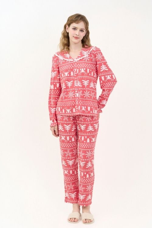  BTD07S5T15-BỘ THUN DÀI VỚI THIẾT KẾ CỔ TIM ĐIỂM NHẤN REN NỔI BẬT MANG PHONG CÁCH NHẸ NHÀNG, THOẢI MÁI CHO MÙA HÈ VÀ THU 