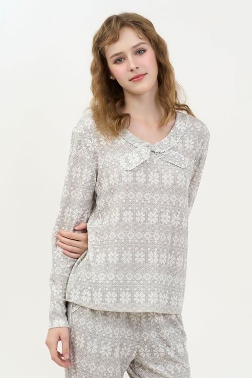  BTD09S5T07-BỘ THUN DÀI VỚI THIẾT KẾ CỔ TRÒN NƠ CÁCH ĐIỆU MANG PHONG CÁCH TRẺ TRUNG VÀ THOẢI MÁI 