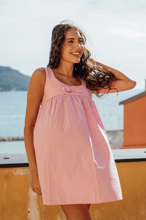  DDK02W5K01-"ĐẦM KATE THIẾT KẾ CỔ VUÔNG PHOM BABYDOLL ĐIỂM NHẤN NƠ XINH XẮN TẠO CẢM GIÁC TRẺ TRUNG VÀ NGỌT NGÀO  " 