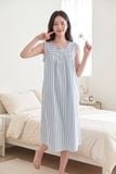  DDK03W5K04-ĐẦM KATE DÀI THIẾT KẾ CỔ TRÒN VỚI ĐIỂM NHẤN BÈO NỔI BẬT MANG ĐẾN TRẺ TRUNG VÀ DUYÊN DÁNG 