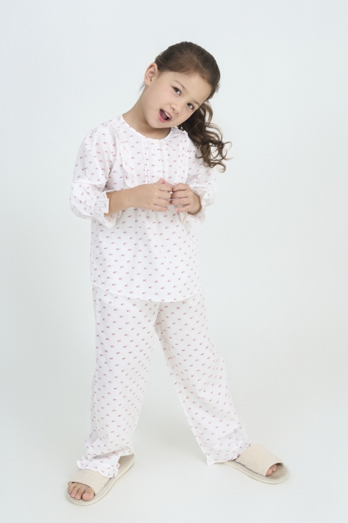 KKD02W5K01-BỘ KATE DÀI VỚI THIẾT KẾ CỔ TRÒN TAY PHỒNG MANG LẠI SỰ XINH XẮN VÀ ĐÁNG YÊU CHO BÉ GÁI