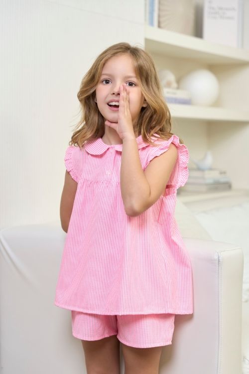  KSK02S5K09-BỘ SHORT KATE   BÉ GÁI THIẾT KẾ CỔ SEN VÀ PHỐI TAY BÈO  VỚI HỌA TIẾT HOA NHÍ MANG ĐẾN SỰ XINH XẮN VÀ ĐÁNG YÊU 