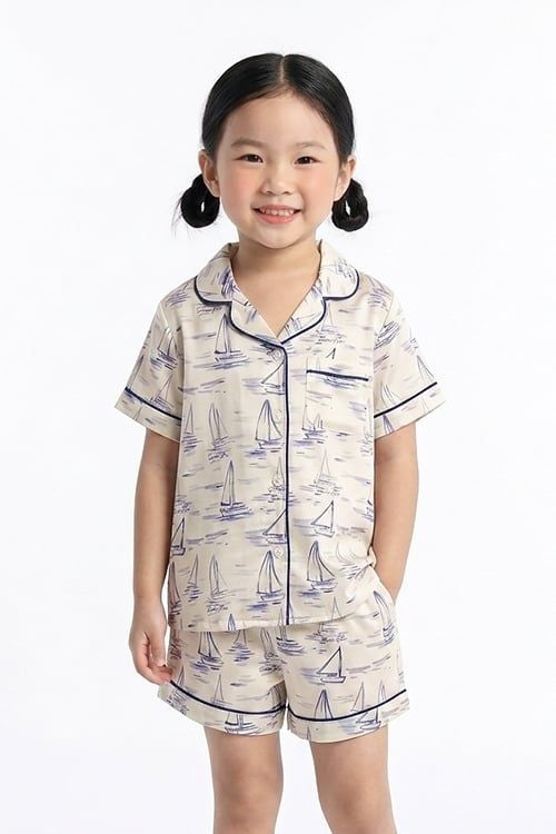  KSK04W5K16-BỘ SHORT TOLE VỚI THIẾT KẾ CỔ PIJAMA GIẢN DỊ MANG LẠI SỰ NĂNG ĐỘNG VÀ THOẢI MÁI CHO BÉ  YÊU 