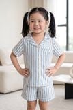  KSK04W5K19-BỘ SHORT KATE VỚI THIẾT KẾ CỔ PIJAMA GIẢN DỊ MANG LẠI SỰ NĂNG ĐỘNG VÀ THOẢI MÁI CHO BÉ YÊU 