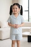  KSK04W5K19-BỘ SHORT KATE VỚI THIẾT KẾ CỔ PIJAMA GIẢN DỊ MANG LẠI SỰ NĂNG ĐỘNG VÀ THOẢI MÁI CHO BÉ YÊU 