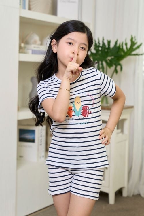  KST017S41-BỘ SHORT THUN VỚI THIẾT KẾ CỔ TRÒN IN HÌNH NGỘ NGHĨNH ĐÁNG YÊU  MANG LẠI SỰ  NĂNG ĐỘNG THOẢI MÁI CHO BÉ . 