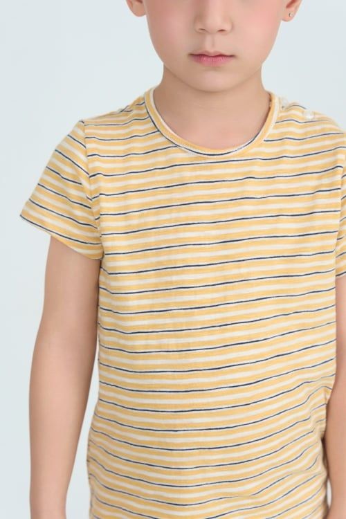  KST02S5T04-BỘ SHORT THUN VỚI THIẾT KẾ CỔ TRÒN ĐƠN GIẢN MANG LẠI SỰ  NĂNG ĐỘNG VÀ THOẢI MÁI CHO BÉ . 