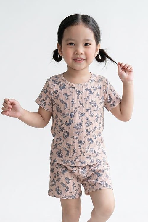  KST02S5T06-BỘ SHORT THUN VỚI THIẾT KẾ CỔ TRÒN ĐƠN GIẢN MANG LẠI SỰ  NĂNG ĐỘNG VÀ THOẢI MÁI CHO BÉ . 