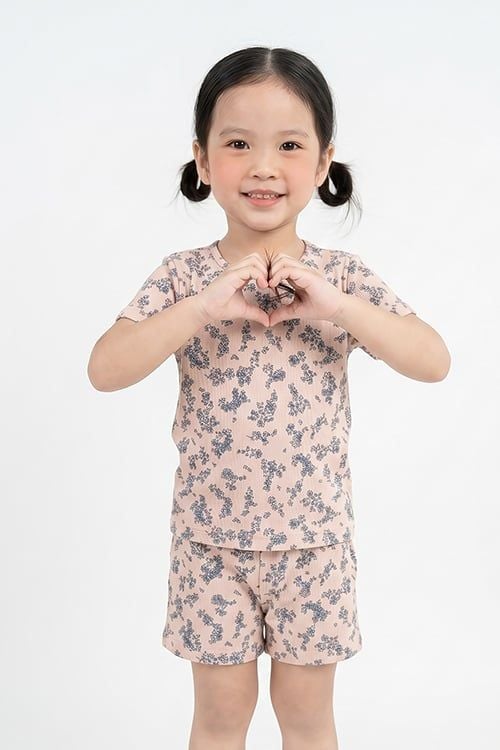  KST02S5T06-BỘ SHORT THUN VỚI THIẾT KẾ CỔ TRÒN ĐƠN GIẢN MANG LẠI SỰ  NĂNG ĐỘNG VÀ THOẢI MÁI CHO BÉ . 