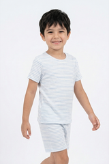 KST02S5T08-BỘ SHORT THUN VỚI THIẾT KẾ CỔ TRÒN ĐƠN GIẢN MANG LẠI SỰ  NĂNG ĐỘNG VÀ THOẢI MÁI CHO BÉ .