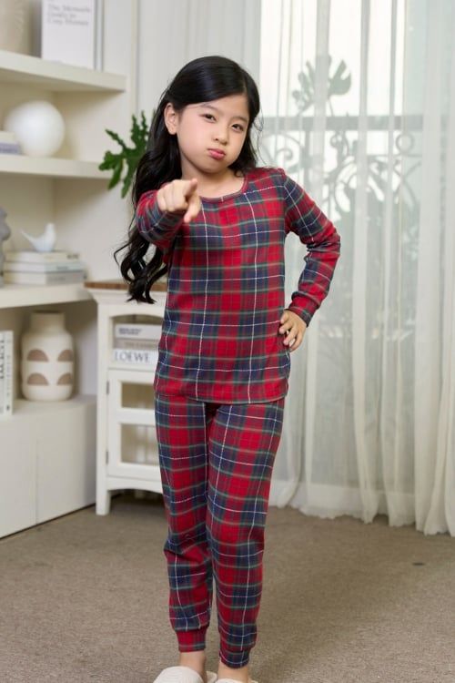  KTD01S5T01-BỘ DÀI THUN VỚI THIẾT KẾ CỔ TRÒN MANG LẠI SỰ  ẤM ÁP VÀ THOẢI MÁI CHO BÉ . 