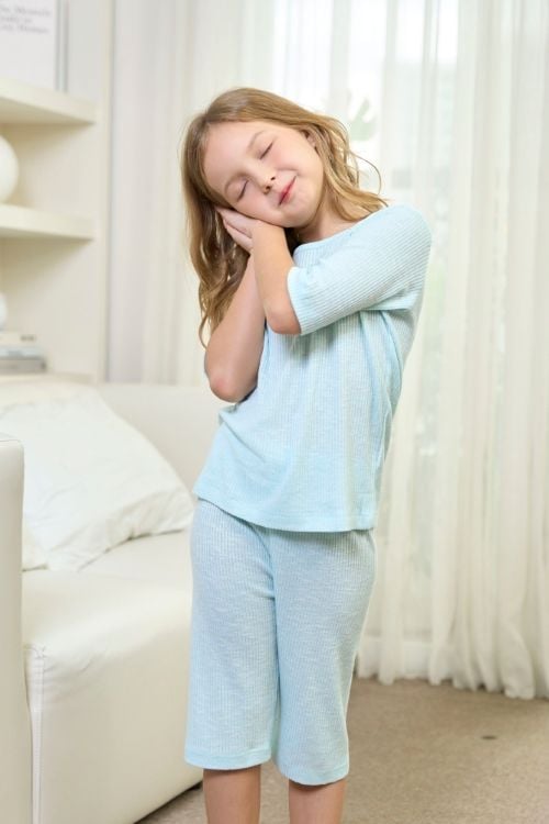  KTL012S48-BỘ THUN LỬNG  VỚI THIẾT KẾ CỔ TRÒN MANG LẠI SỰ NĂNG ĐỘNG VÀ THOẢI MÁI CHO BÉ . 