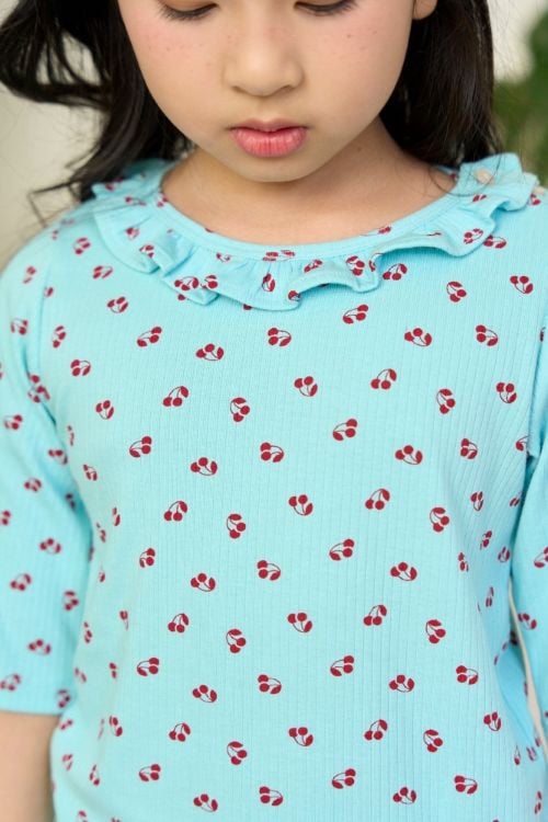  KTL01S5T03-BỘ THUN LỬNG  VỚI THIẾT KẾ CỔ TRÒN ĐIỂM NHẤN BÈO CỔ MANG LẠI SỰ XINH XẮN , ĐÁNG YÊU CHO BÉ . 