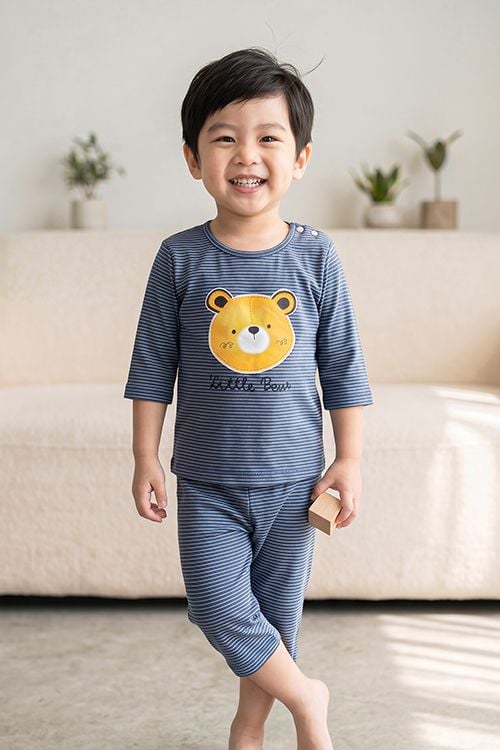  KTL01S6T03-BỘ THUN LỬNG  VỚI THIẾT KẾ CỔ TRÒN IN HÌNH ĐÁNG YÊU, MANG LẠI SỰ NĂNG ĐỘNG VÀ THOẢI MÁI CHO BÉ . 