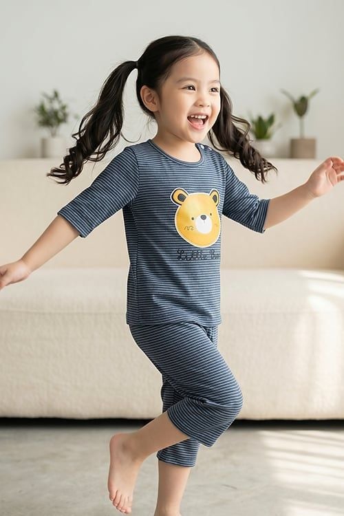 KTL01S6T03-BỘ THUN LỬNG  VỚI THIẾT KẾ CỔ TRÒN IN HÌNH ĐÁNG YÊU, MANG LẠI SỰ NĂNG ĐỘNG VÀ THOẢI MÁI CHO BÉ . 