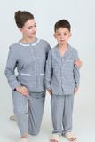  SDK01W5K07-BỘ DÀI KATE  VỚI THIẾT KẾ CỔ PIJAMA GIẢN DỊ MANG LẠI SỰ NĂNG ĐỘNG VÀ ẤM ÁP CHO BÉ TRAI 