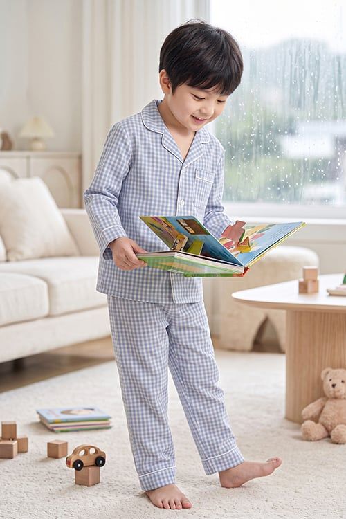  SDK01W5K11-BỘ DÀI KATE NỈ  VỚI THIẾT KẾ CỔ PIJAMA GIẢN DỊ MANG LẠI SỰ NĂNG ĐỘNG VÀ ẤM ÁP CHO BÉ. 