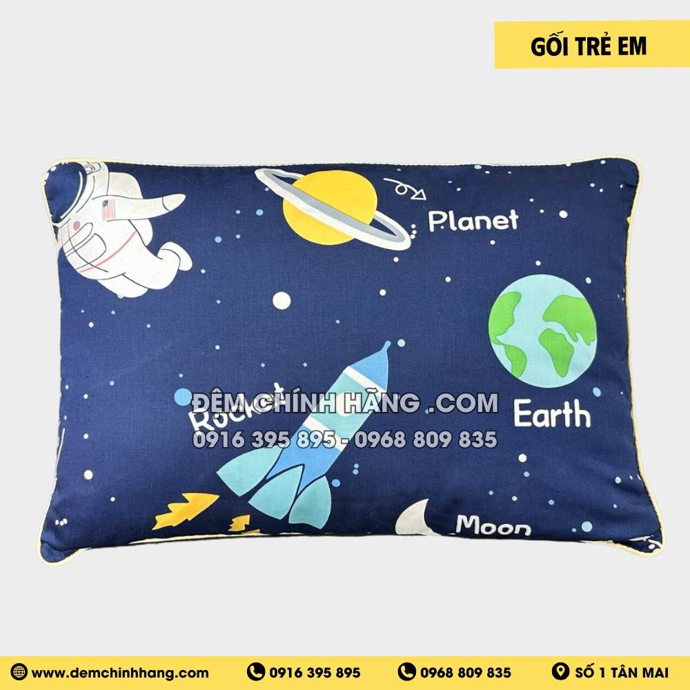 Gối trẻ em vũ trụ xanh đêm